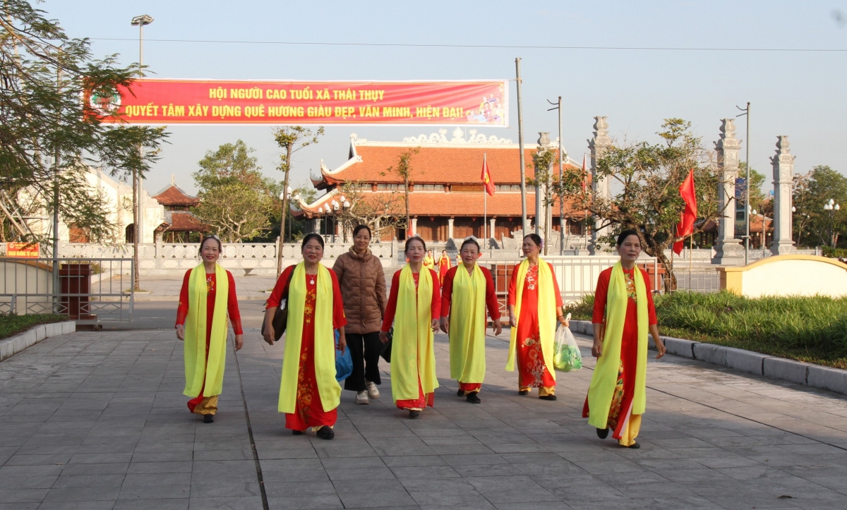 Người cao tuổi kỳ vọng vào Đại hội đại biểu toàn quốc lần thứ XIV của Đảng Người cao tuổi kỳ vọng vào Đại hội đại biểu toàn quốc lần thứ XIV của Đảng
