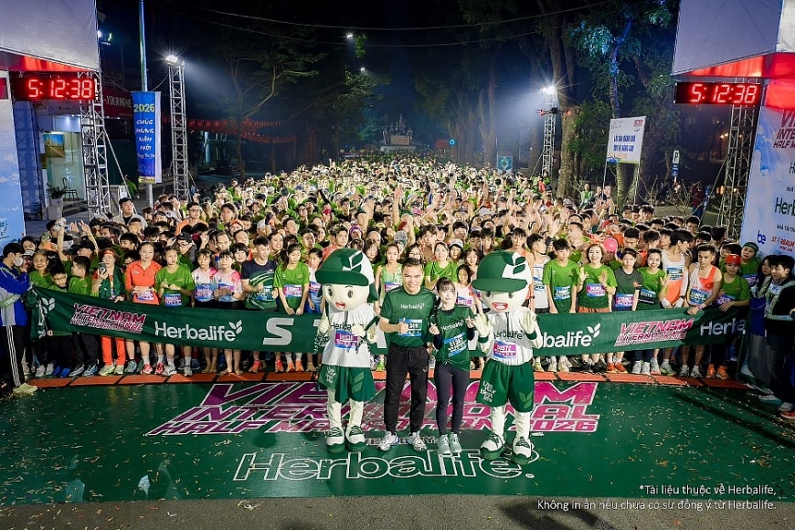Hàng nghìn runner sôi động tại Giải bán marathon Quốc tế Việt Nam 2026 do Herbalife tài trợ Hơn 7.000 vận động viên tham gia “Giải bán marathon Quốc tế Việt Nam tài trợ bởi Herbalife 2026”.