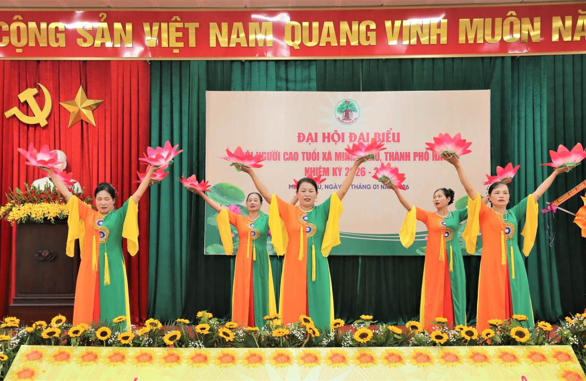 Tiết mục văn nghệ chào mừng Đại hội Hội NCT xã Minh Châu Tiết mục văn nghệ chào mừng Đại hội Hội NCT xã Minh Châu