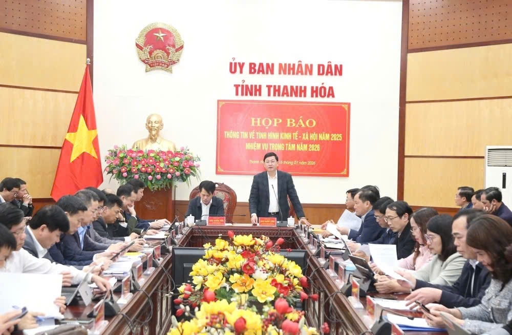 đồng chí Phó Chủ tịch Thường trực UBND tỉnh Thanh Hóa Mai Xuân Liêm đồng chí Phó Chủ tịch Thường trực UBND tỉnh Thanh Hóa Mai Xuân Liêm