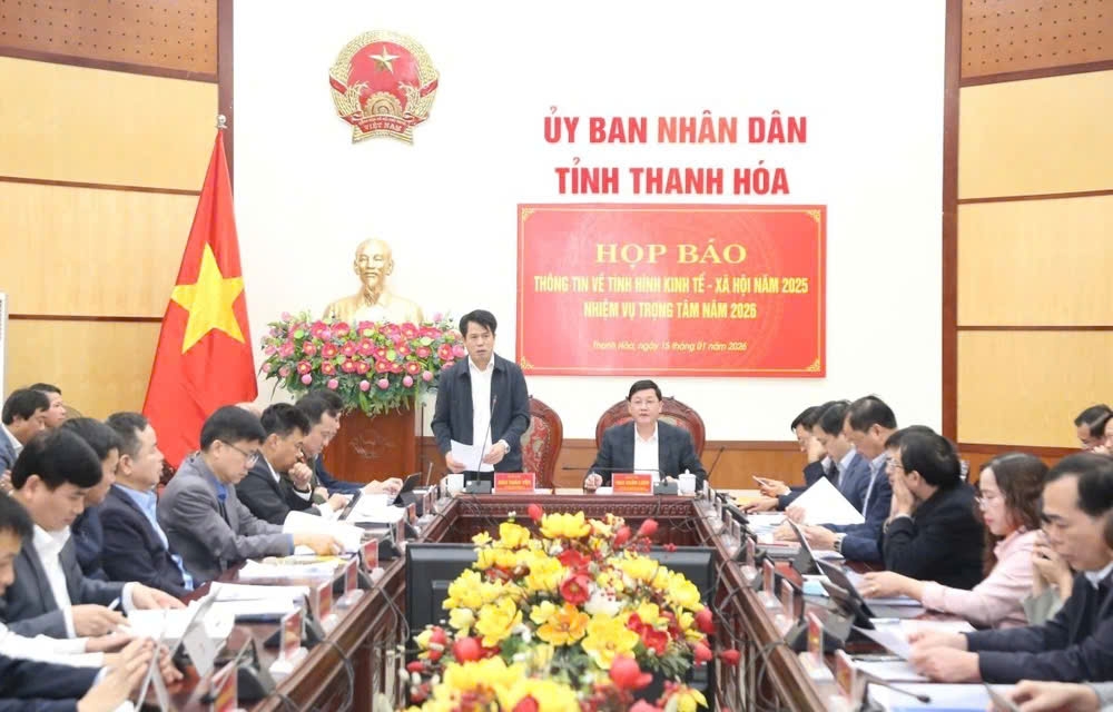 2025Trưởng Ban Tuyên giáo và Dân vận Tỉnh ủy Đào Xuân Yên phát biểu tại buổi họp báo. 2025Trưởng Ban Tuyên giáo và Dân vận Tỉnh ủy Đào Xuân Yên phát biểu tại buổi họp báo.