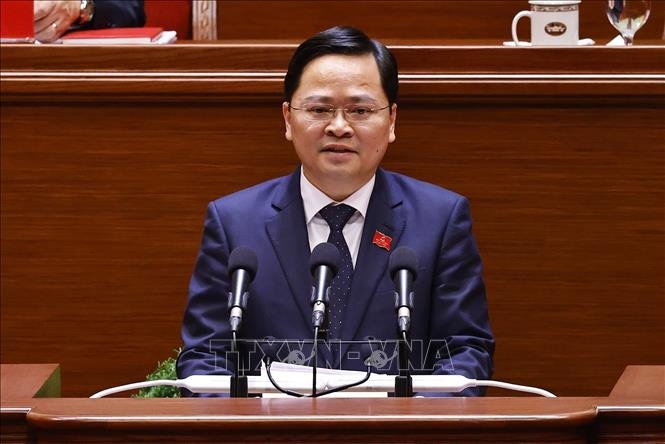 Đồng chí Nguyễn Anh Tuấn, Ủy viên Trung ương Đảng, Phó Trưởng Ban Chính sách, chiến lược Trung ương, tham luận về vấn đề Giải pháp chiến lược để đảm bảo tăng trưởng kinh tế hai con số