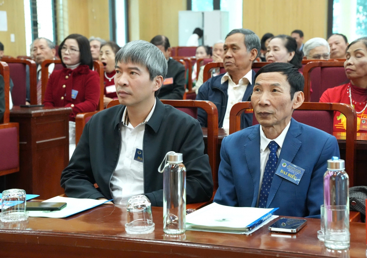 Các đại biểu tham dự Đại hội Hội NCT phường Tân Hưng nhiệm kỳ 2026-2031 Các đại biểu tham dự Đại hội Hội NCT phường Tân Hưng nhiệm kỳ 2026-2031