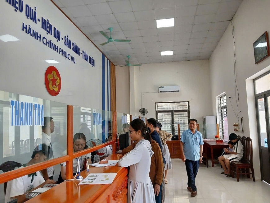 Hoạt động khẩn trương tại Trung tâm hành chính công 
