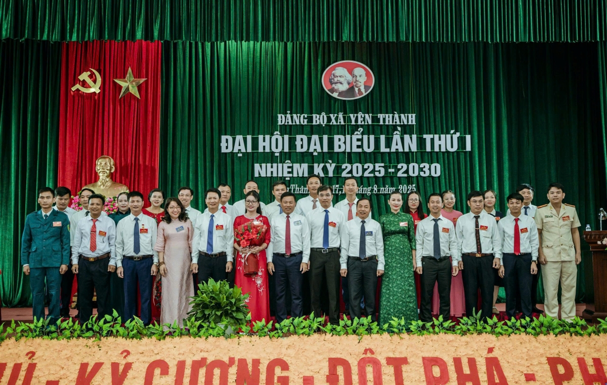 Đảng bộ xã Yên Thành đoàn kết để lãnh đạo xuyên suốt mọi củ trương, chính sách của nhà nước. Đảng bộ xã Yên Thành đoàn kết để lãnh đạo xuyên suốt mọi củ trương, chính sách của nhà nước.