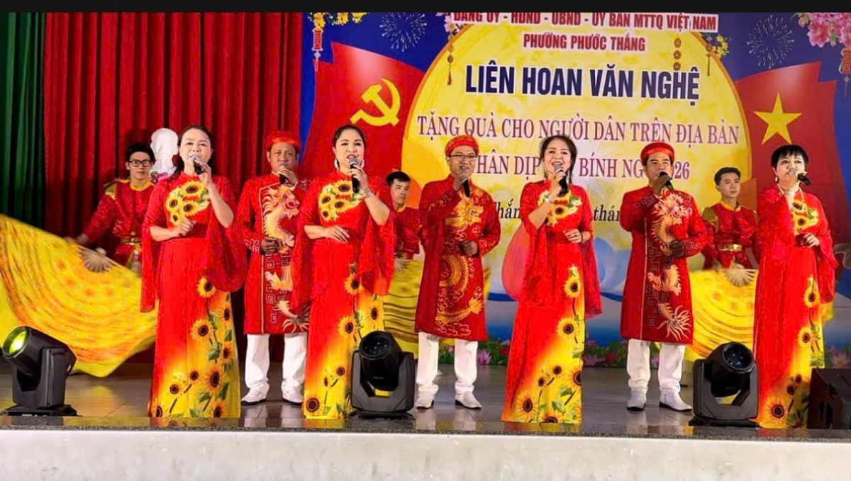 Các tiết mục văn nghệ tại chương trình Các tiết mục văn nghệ tại chương trình
