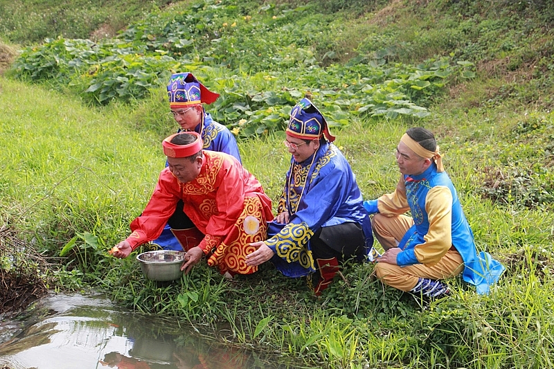 Tái hiện lễ thượng nêu, thi rung chuông vàng tại Di sản Thành nhà Hồ Tái hiện lễ thượng nêu, thi rung chuông vàng tại Di sản Thành nhà Hồ