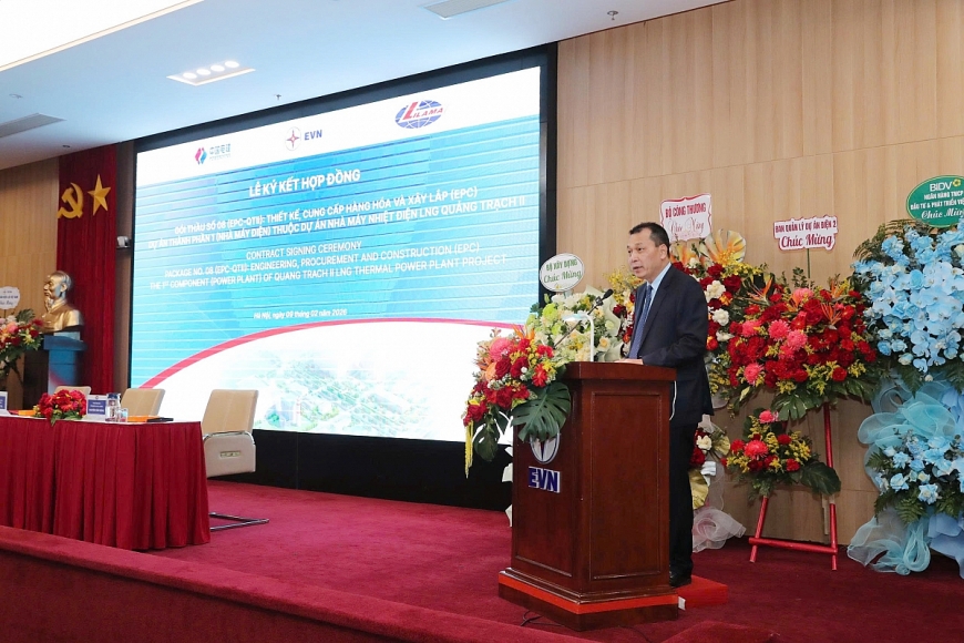 Ông Đặng Hoàng An, Chủ tịch HĐTV Tập đoàn Điện lực Việt Nam phát biểu tại Lễ ký kết Hợp đồng cho Dự án Nhà máy Nhiệt điện LNG Quảng Trạch II.