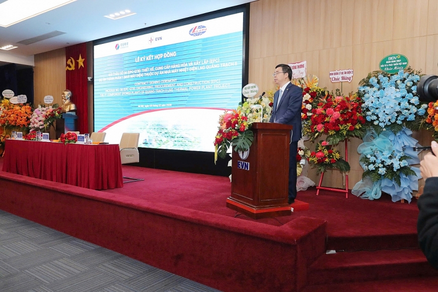 Đại diện nhà thầu phát biểu tại buổi lễ,