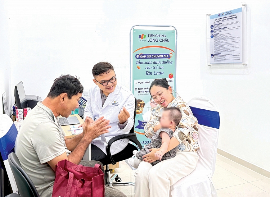 Với Long Châu, sức khỏe của người dân là trung tâm trong chiến lược phát triển bền vững. Với Long Châu, sức khỏe của người dân là trung tâm trong chiến lược phát triển bền vững.