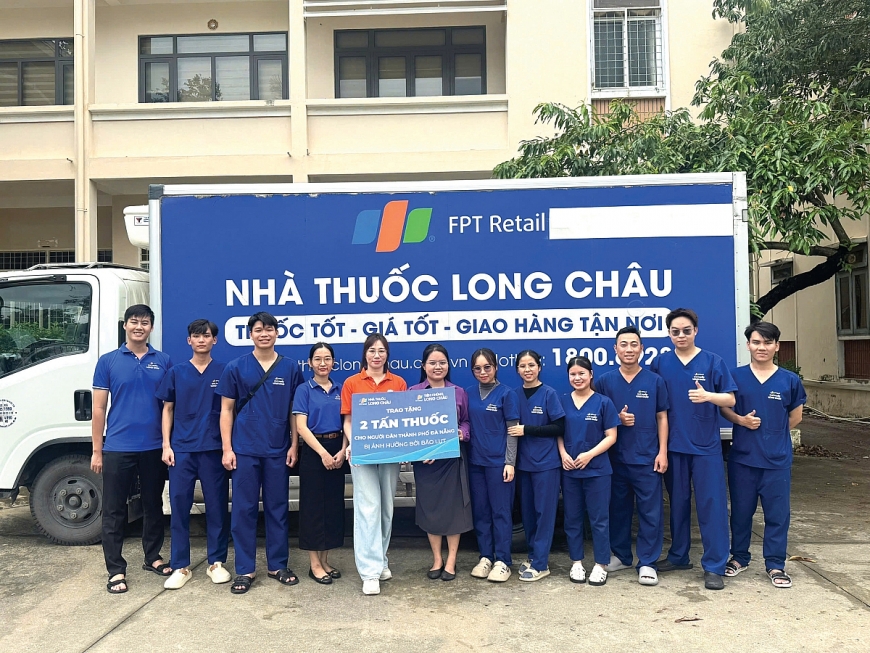 Hàng tấn thuốc từ Long Châu hỗ trợ y tế kịp thời cho người dân các tỉnh miền Trung chịu ảnh hưởng nặng nề bởi thiên tai liên tiếp Hàng tấn thuốc từ Long Châu hỗ trợ y tế kịp thời cho người dân các tỉnh miền Trung chịu ảnh hưởng nặng nề bởi thiên tai liên tiếp