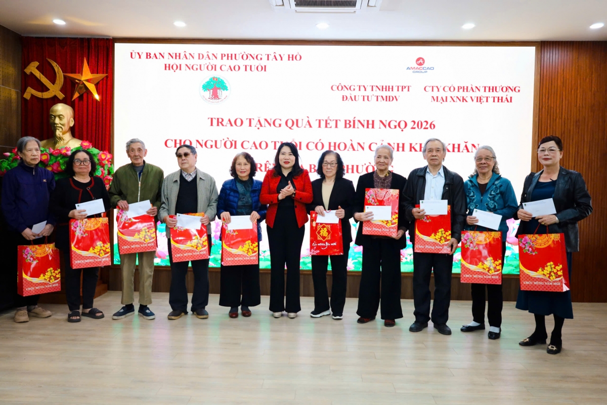 Lan tỏa nghĩa tình, chăm lo Tết cho người cao tuổi phường Tây Hồ Lan tỏa nghĩa tình, chăm lo Tết cho người cao tuổi phường Tây Hồ