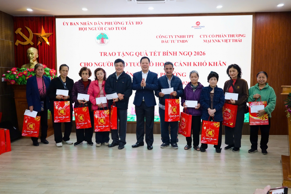 Lan tỏa nghĩa tình, chăm lo Tết cho người cao tuổi phường Tây Hồ Lan tỏa nghĩa tình, chăm lo Tết cho người cao tuổi phường Tây Hồ