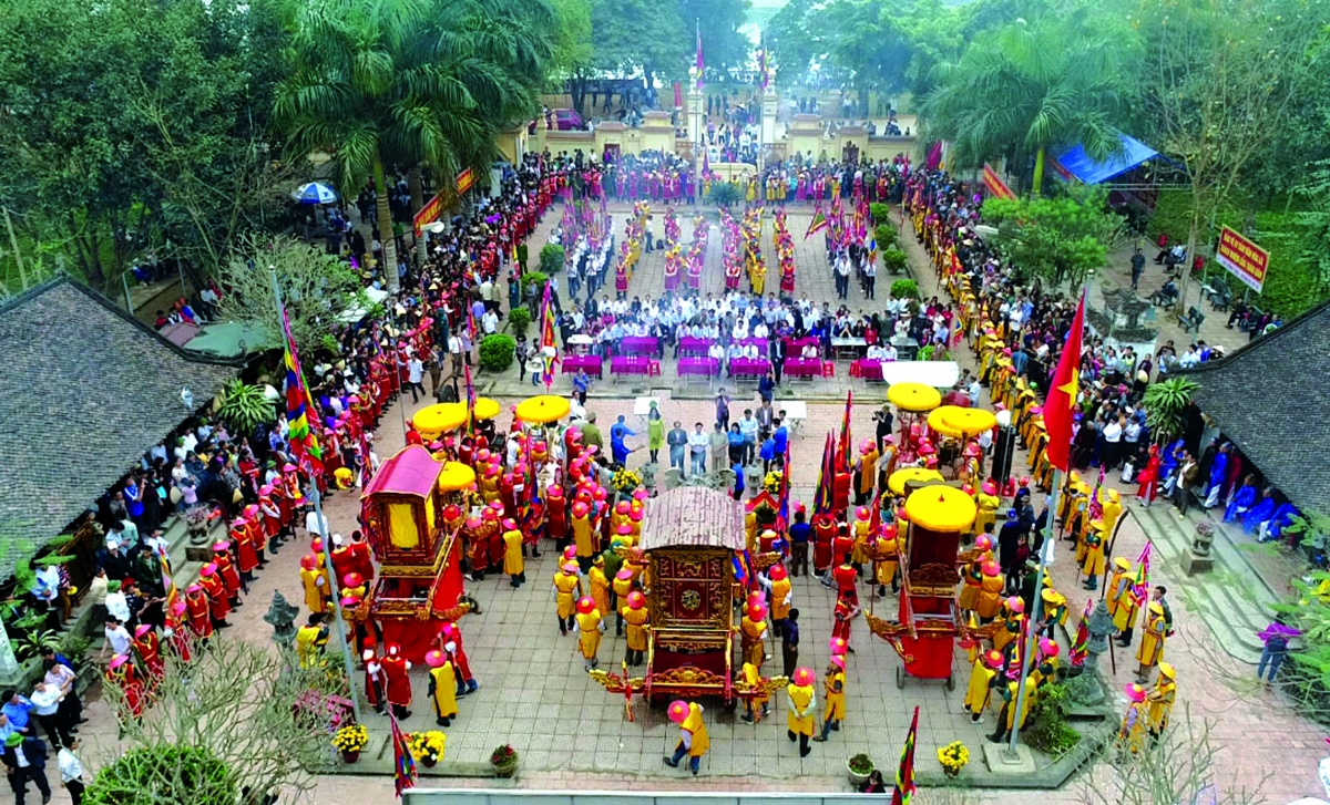 Lễ hội Đền Quả Sơn diễn ra trong không khí trang nghiêm