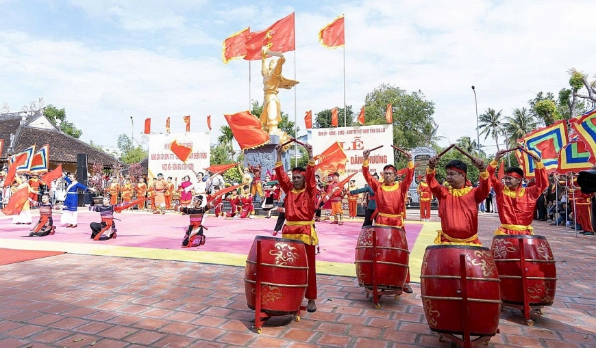 Chương trình nghệ thuật tái hiện khí thế Tây Sơn trong lễ hội sáng mồng 4 Tết tại Tây Sơn Thượng Đạo