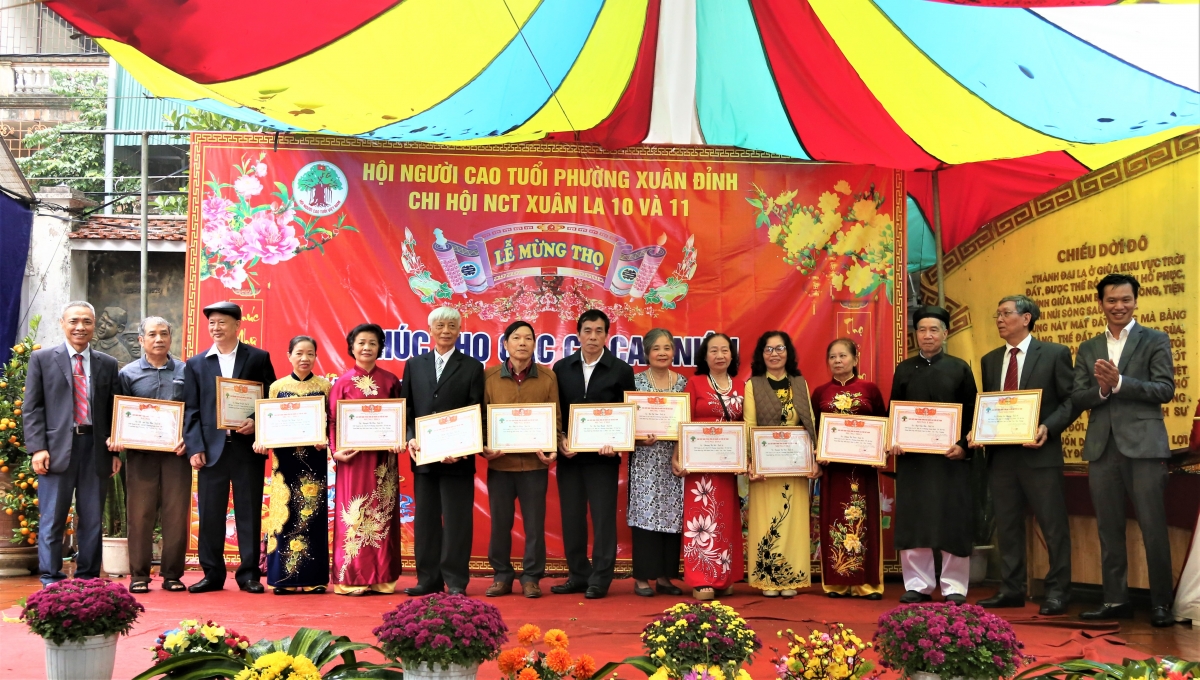 Lan tỏa đạo hiếu từ lễ mừng thọ NCT Xuân La 10, Xuân La 11 Lan tỏa đạo hiếu từ lễ mừng thọ NCT Xuân La 10, Xuân La 11