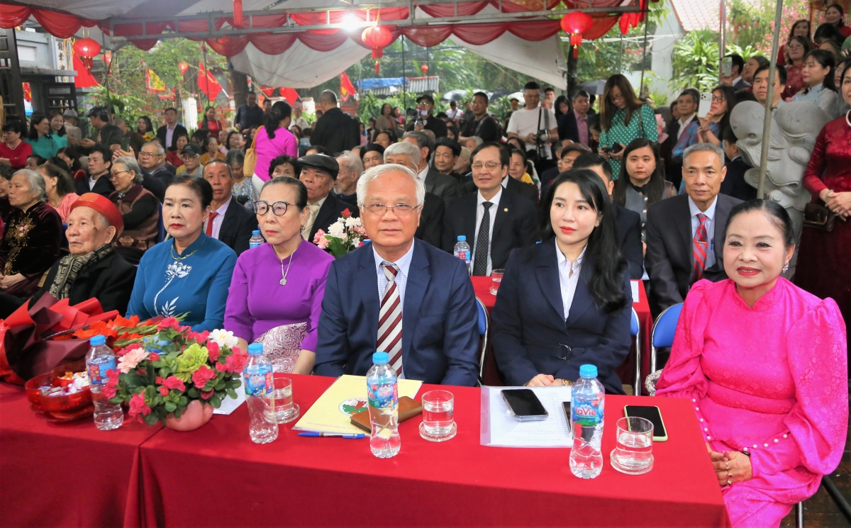 Các đại biểu tham dự buổi lễ Các đại biểu tham dự buổi lễ