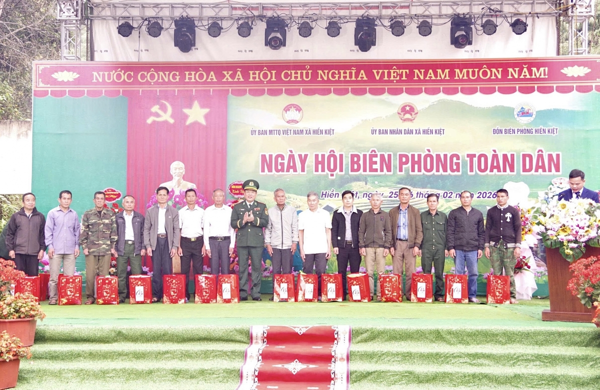 03 tập thể và 09 cá nhân tại xã Hiền Kiệt được tôn vinh, khen thưởng trong Thanh Hóa: Xã Hiền Kiệt tổ chức “Ngày hội Biên phòng toàn dân” năm 2026