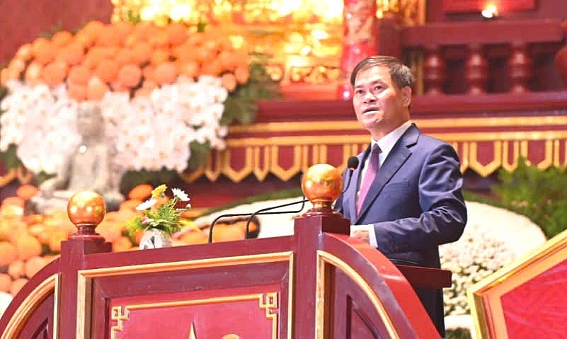 Ông Bùi Văn Khắng, Chủ tịch UBND tỉnh Quảng Ninh phát biểu khai mạc lễ hội Xuân Yên Tử 2026. Khai hội Xuân Yên Tử 2026