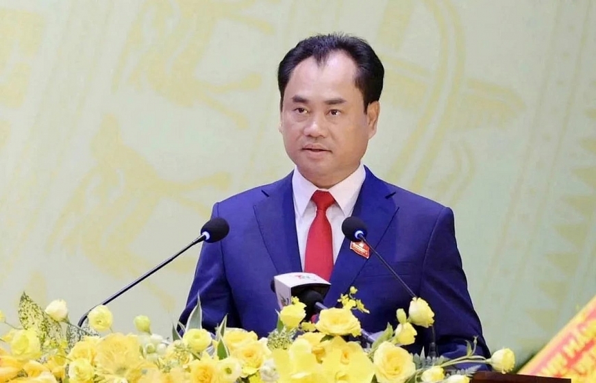 Tân Thứ trưởng Thường trực Bộ Nông nghiệp và Môi trường Trịnh Việt Hùng. Tân Thứ trưởng Thường trực Bộ Nông nghiệp và Môi trường Trịnh Việt Hùng.