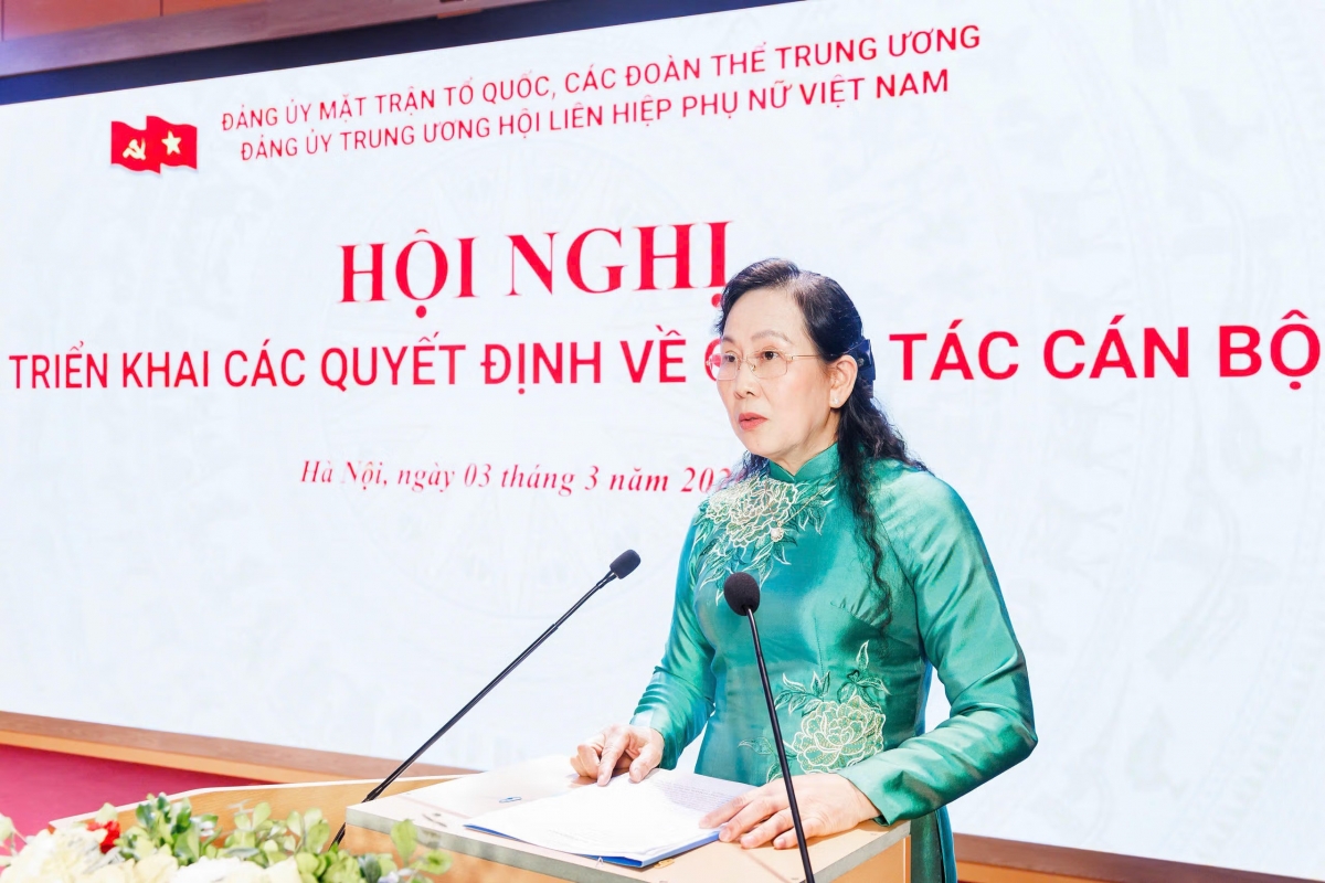 Bà Lê Thị Thủy phát biểu nhận nhiệm vụ Bà Lê Thị Thủy phát biểu nhận nhiệm vụ