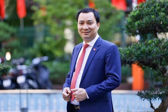 Ông Vũ Văn Tiến - Ủy viên Đoàn Chủ tịch Ủy ban Trung ương Mặt trận Tổ quốc Việt Nam, Ủy viên Ban Chấp hành Đảng bộ, Trưởng ban Tuyên giáo và Dân vận Đảng ủy Cơ quan Ủy ban Trung ương Mặt trận Tổ quốc Việt Nam, Bí thư Chi bộ, Trưởng ban Tuyên giáo Cơ quan Ủy ban Trung ương Mặt trận Tổ quốc Việt Nam Ông Vũ Văn Tiến - Ủy viên Đoàn Chủ tịch Ủy ban Trung ương Mặt trận Tổ quốc Việt Nam, Ủy viên Ban Chấp hành Đảng bộ, Trưởng ban Tuyên giáo và Dân vận Đảng ủy Cơ quan Ủy ban Trung ương Mặt trận Tổ quốc Việt Nam, Bí thư Chi bộ, Trưởng ban Tuyên giáo Cơ quan Ủy ban Trung ương Mặt trận Tổ quốc Việt Nam