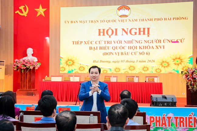 Cử tri kỳ vọng vào chương trình hành động của ông Vũ Văn Tiến Cử tri kỳ vọng vào chương trình hành động của ông Vũ Văn Tiến