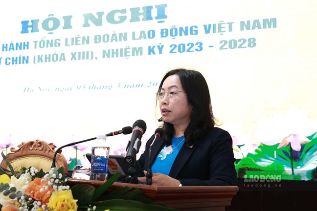 Ông Nguyễn Anh Tuấn được bầu giữ chức Chủ tịch Tổng LĐLĐ Việt Nam Ông Nguyễn Anh Tuấn được bầu giữ chức Chủ tịch Tổng LĐLĐ Việt Nam