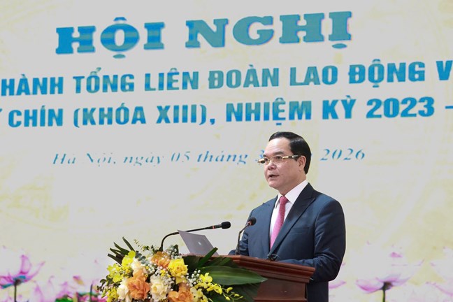 Ông Nguyễn Anh Tuấn được bầu giữ chức Chủ tịch Tổng LĐLĐ Việt Nam Ông Nguyễn Anh Tuấn được bầu giữ chức Chủ tịch Tổng LĐLĐ Việt Nam