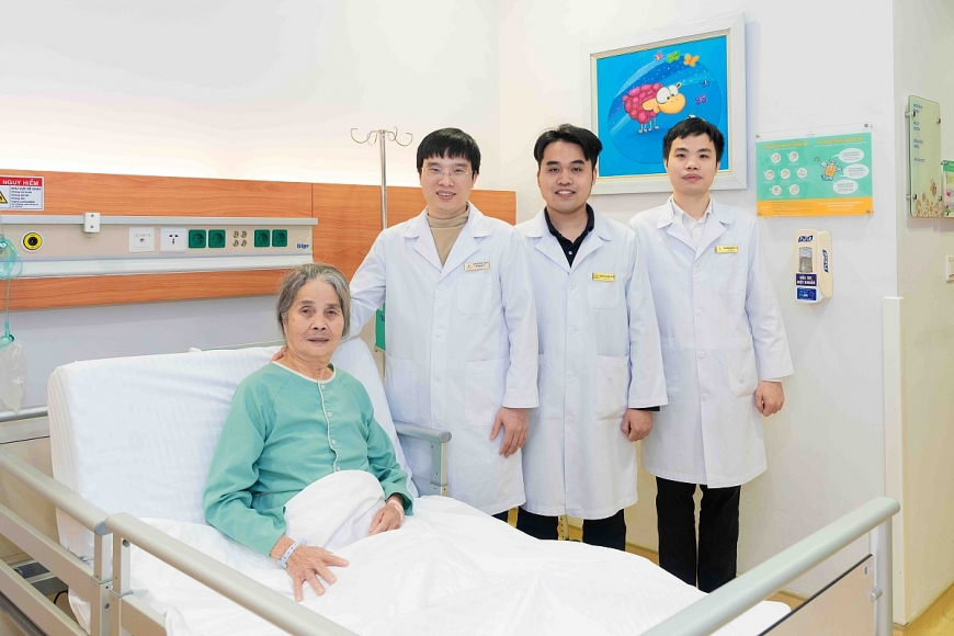 Bệnh nhân hồi phục ngoạn mục sau ca phẫu thuật cấp cứu. Bệnh nhân hồi phục ngoạn mục sau ca phẫu thuật cấp cứu.