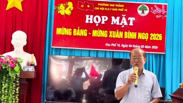 Ông Phạm Xuân Mạn phát biểu, vận động người cao tuổi tham gia xây dựng Hội vững mạnh Ông Phạm Xuân Mạn phát biểu, vận động người cao tuổi tham gia xây dựng Hội vững mạnh