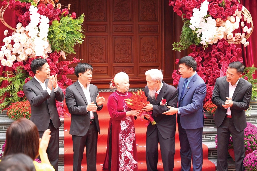 cưới