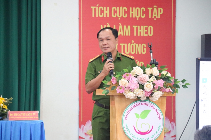 Ông Đặng Sơn Lâm – Ủy viên Ban Thường vụ Đảng ủy phường, Trưởng Công an phường Tân Hưng