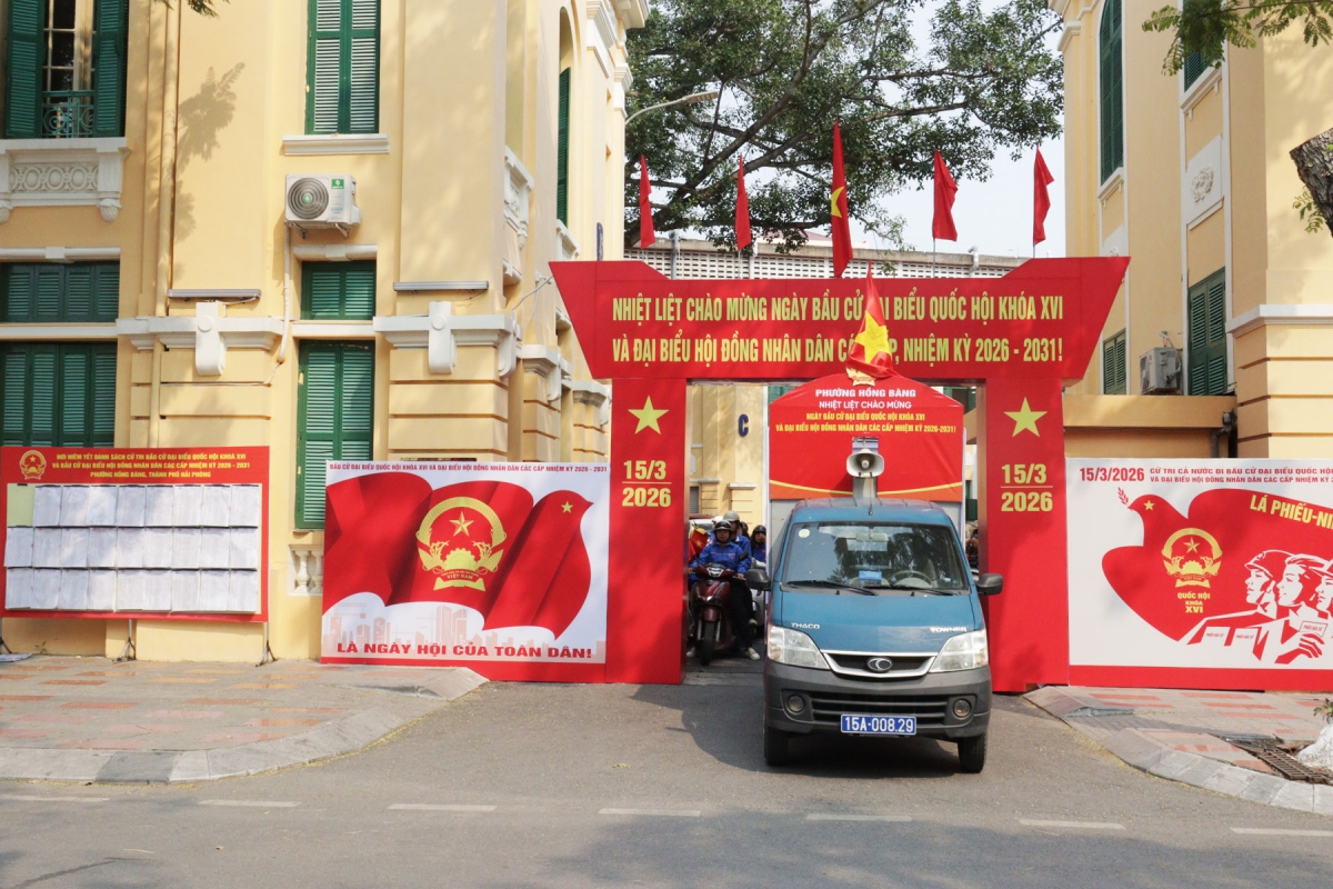 Đến thời điểm này, 2.577 tổ bầu cử trên địa bàn thành phố đã hoàn tất công tác chuẩn bị, sẵn sàng cho ngày hội bầu cử. Đến thời điểm này, 2.577 tổ bầu cử trên địa bàn thành phố đã hoàn tất công tác chuẩn bị, sẵn sàng cho ngày hội bầu cử.