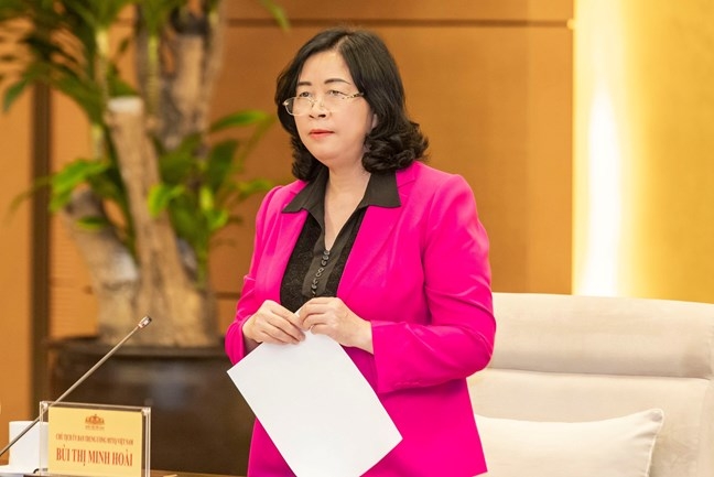Bà Bùi Thị Minh Hoài, Ủy viên Bộ Chính trị, Bí thư Trung ương Đảng, Chủ tịch Ủy ban Trung ương MTTQ Việt Nam phát biểu tại Hội nghị Bà Bùi Thị Minh Hoài, Ủy viên Bộ Chính trị, Bí thư Trung ương Đảng, Chủ tịch Ủy ban Trung ương MTTQ Việt Nam phát biểu tại Hội nghị