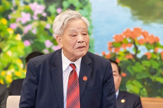 Ông Nguyễn Túc - Ủy viên Đoàn Chủ tịch, Chủ nhiệm Hội đồng tư vấn về Văn hóa - Xã hội UBTƯ MTTQ Việt Nam phát biểu tại Hội nghị Ông Nguyễn Túc - Ủy viên Đoàn Chủ tịch, Chủ nhiệm Hội đồng tư vấn về Văn hóa - Xã hội UBTƯ MTTQ Việt Nam phát biểu tại Hội nghị