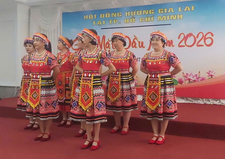 Điệu múa vùng cao - nơi ký ức Gia Lai sống lại giữa Sài Gòn. Điệu múa vùng cao - nơi ký ức Gia Lai sống lại giữa Sài Gòn.
