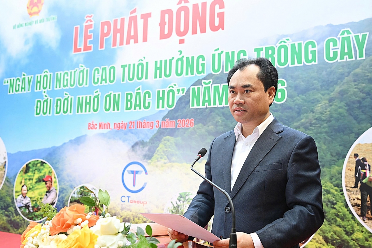 Thứ trưởng Thường trực Trịnh Việt Hùng phát biểu tại lễ phát động Thứ trưởng Thường trực Trịnh Việt Hùng phát biểu tại lễ phát động