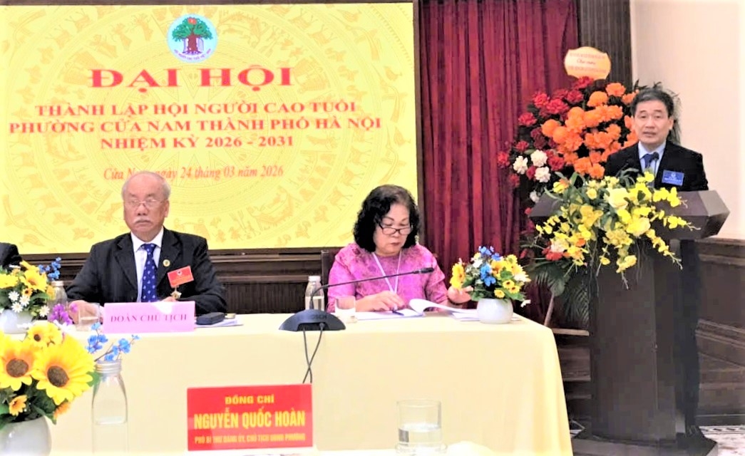 Ông Nguyễn Quốc Hoàn phát biểu Ông Nguyễn Quốc Hoàn phát biểu