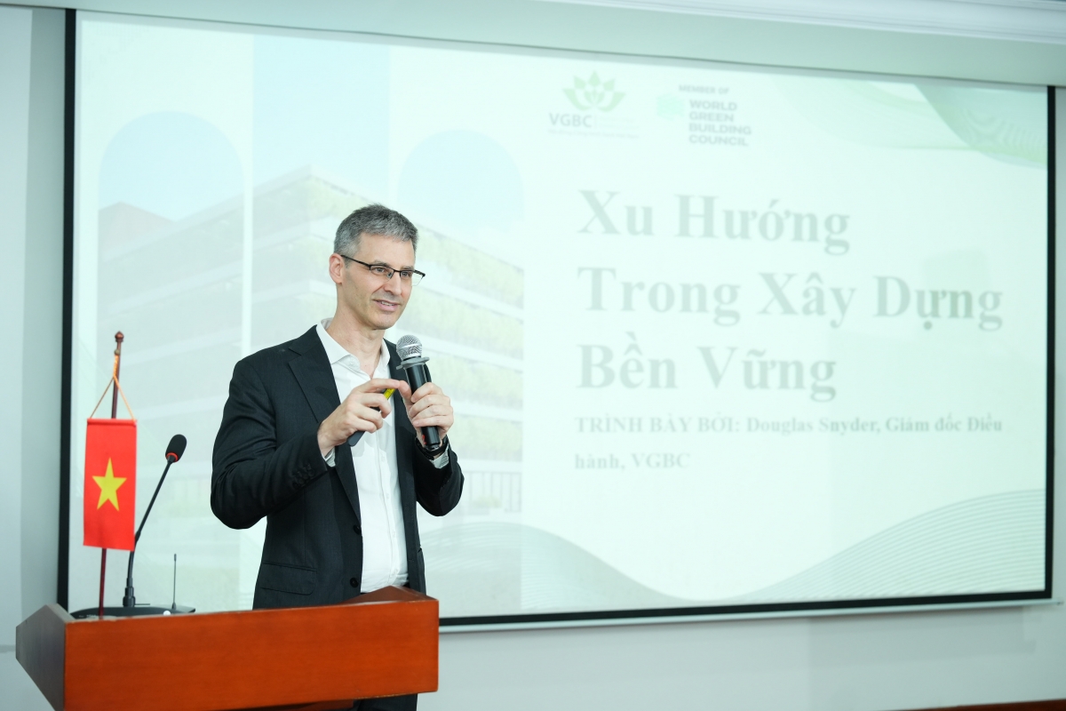 Ông Douglas Lee Snyder – Giám đốc Điều hành Hội đồng Công trình Xanh Việt Nam (VGBC)