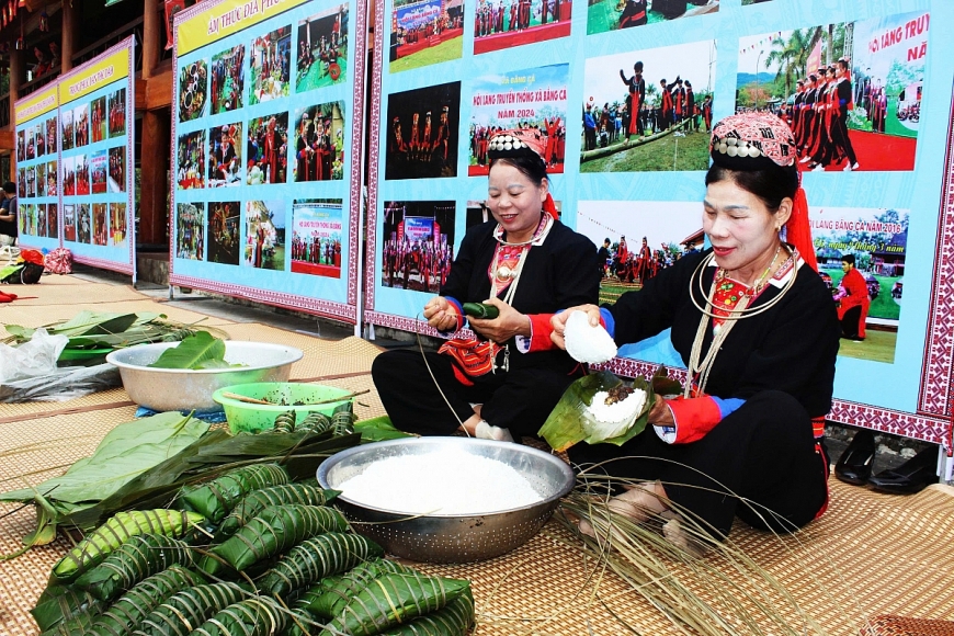 Tưng bừng khai hội làng của người Dao, Bằng Cả Giữ lửa truyền thống từ lễ hội Bằng Cả