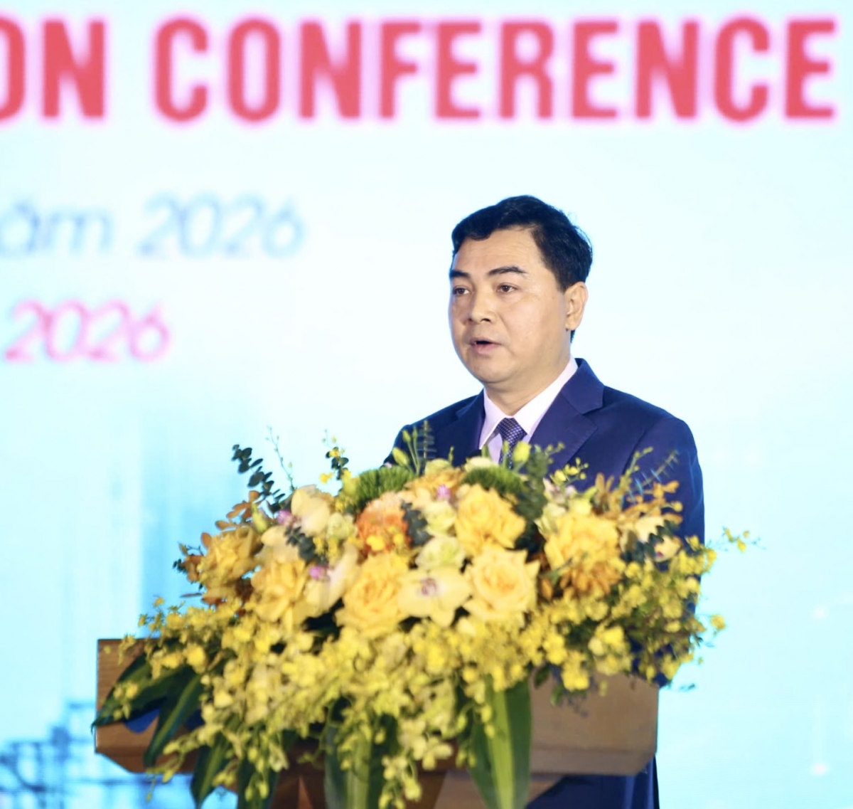 Chủ tịch UBND tỉnh Thanh Hóa Nguyễn Hoài Anh phát biểu tại Hội nghị Chủ tịch UBND tỉnh Thanh Hóa Nguyễn Hoài Anh phát biểu tại Hội nghị