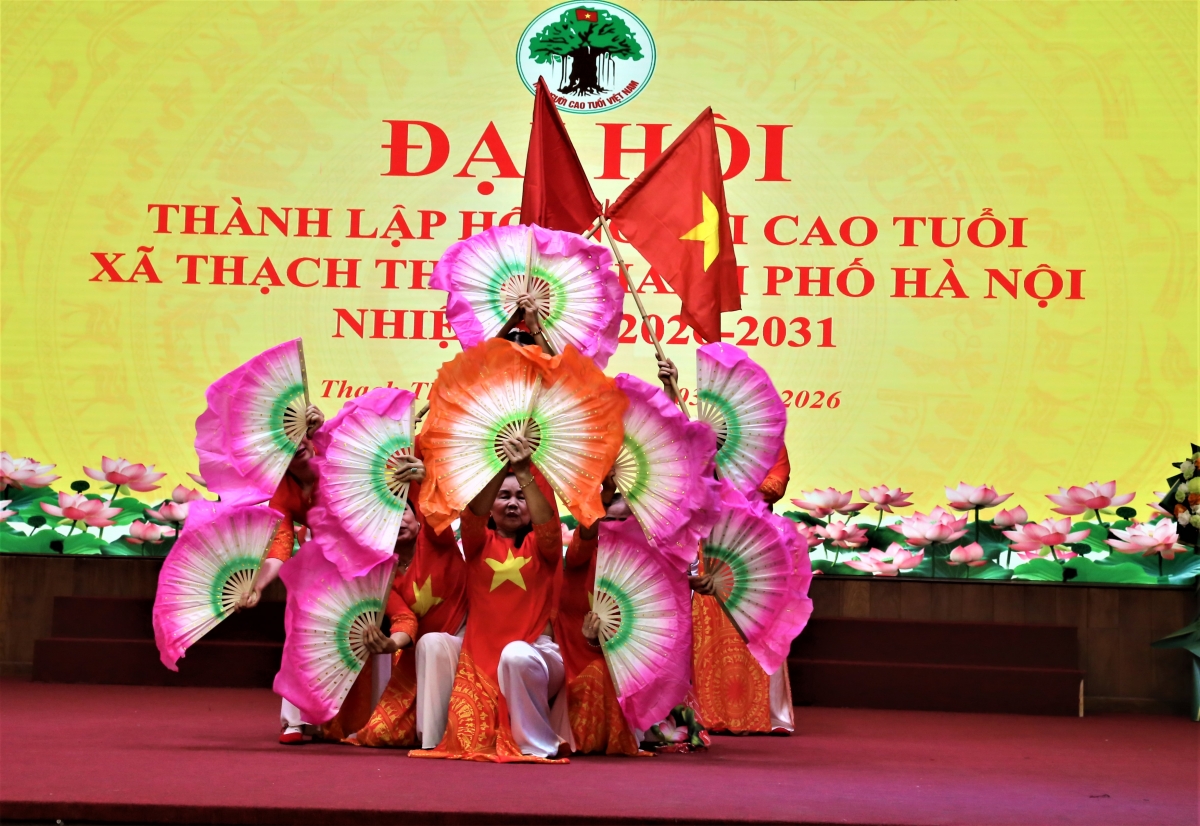Tiết mục văn nghệ chào mừng Đại hội Tiết mục văn nghệ chào mừng Đại hội