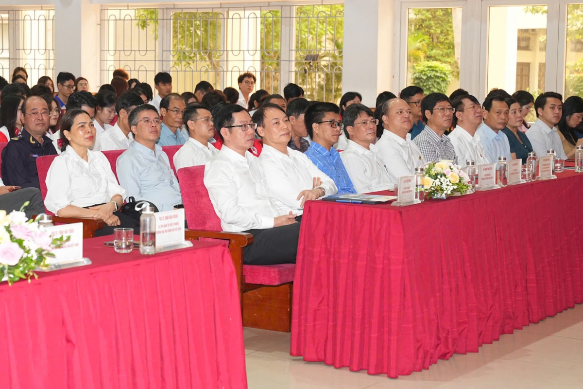 Quang cảnh Lễ phát động. Quang cảnh Lễ phát động.