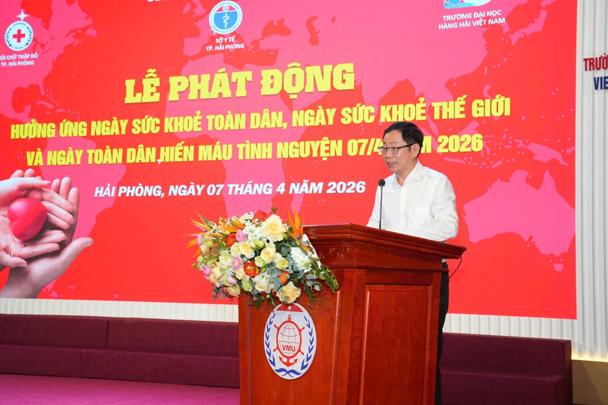 Phó Chủ tịch UBND thành phố Hải Phòng Vũ Tiến Phụng phát biểu tại buổi Lễ. Phó Chủ tịch UBND thành phố Hải Phòng Vũ Tiến Phụng phát biểu tại buổi Lễ.