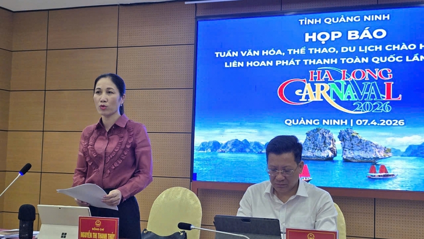 Bà Nguyễn Thị Thanh Thủy Phó Giám đốc Sở Văn hóa, Thể thao và Du lịch Quảng Ninh thông tin đến các cơ quan báo chí. Bà Nguyễn Thị Thanh Thủy Phó Giám đốc Sở Văn hóa, Thể thao và Du lịch Quảng Ninh thông tin đến các cơ quan báo chí.