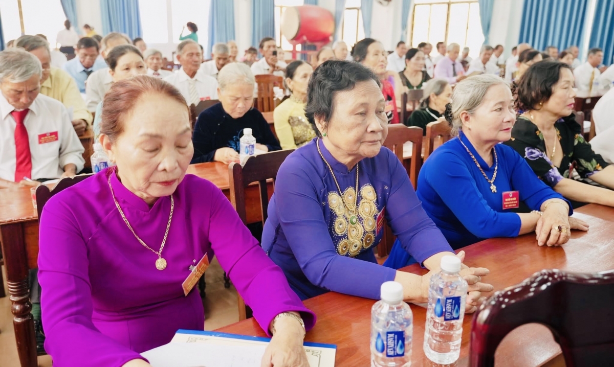 Quang cảnh Đại hội đại biểu Hội Người cao tuổi phường Tam Quan lần thứ I. Quang cảnh Đại hội đại biểu Hội Người cao tuổi phường Tam Quan lần thứ I.