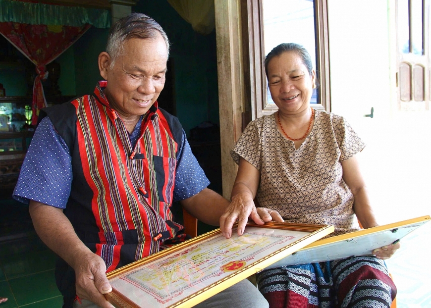 “Ngọn đuốc sáng” ở thôn Xung Phong