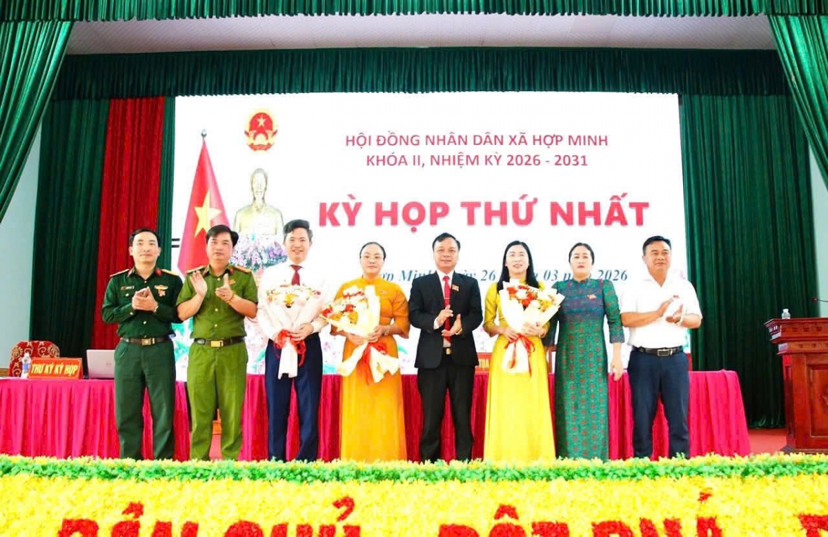 Đội ngũ lãnh đạo trẻ hy vọng đem lại cho Hợp Minh nhiều sự đổi thay tích cực Đội ngũ lãnh đạo trẻ hy vọng đem lại cho Hợp Minh nhiều sự đổi thay tích cực