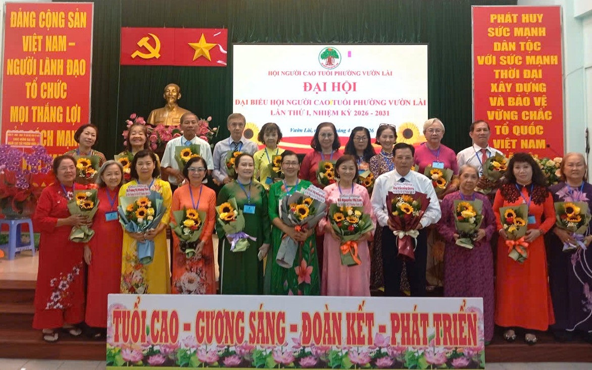 Ban Chấp hành Hội Người cao tuổi phường Vườn Lài nhiệm kỳ 2026–2031 ra mắt tại Đại hội Người cao tuổi phường Vườn Lài Ban Chấp hành Hội Người cao tuổi phường Vườn Lài nhiệm kỳ 2026–2031 ra mắt tại Đại hội Người cao tuổi phường Vườn Lài